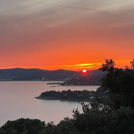 Vue Sur Et Sur Les Iles D'or *